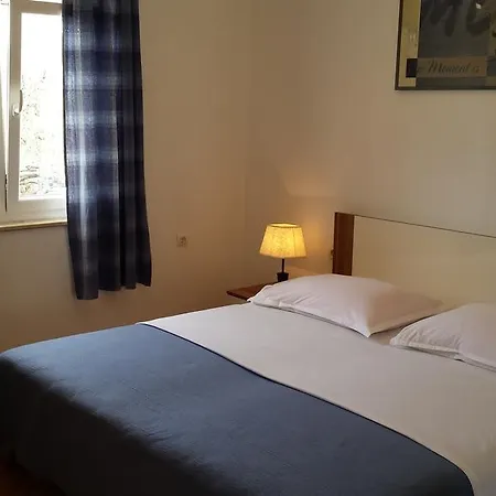 Appartement Klara Primošten